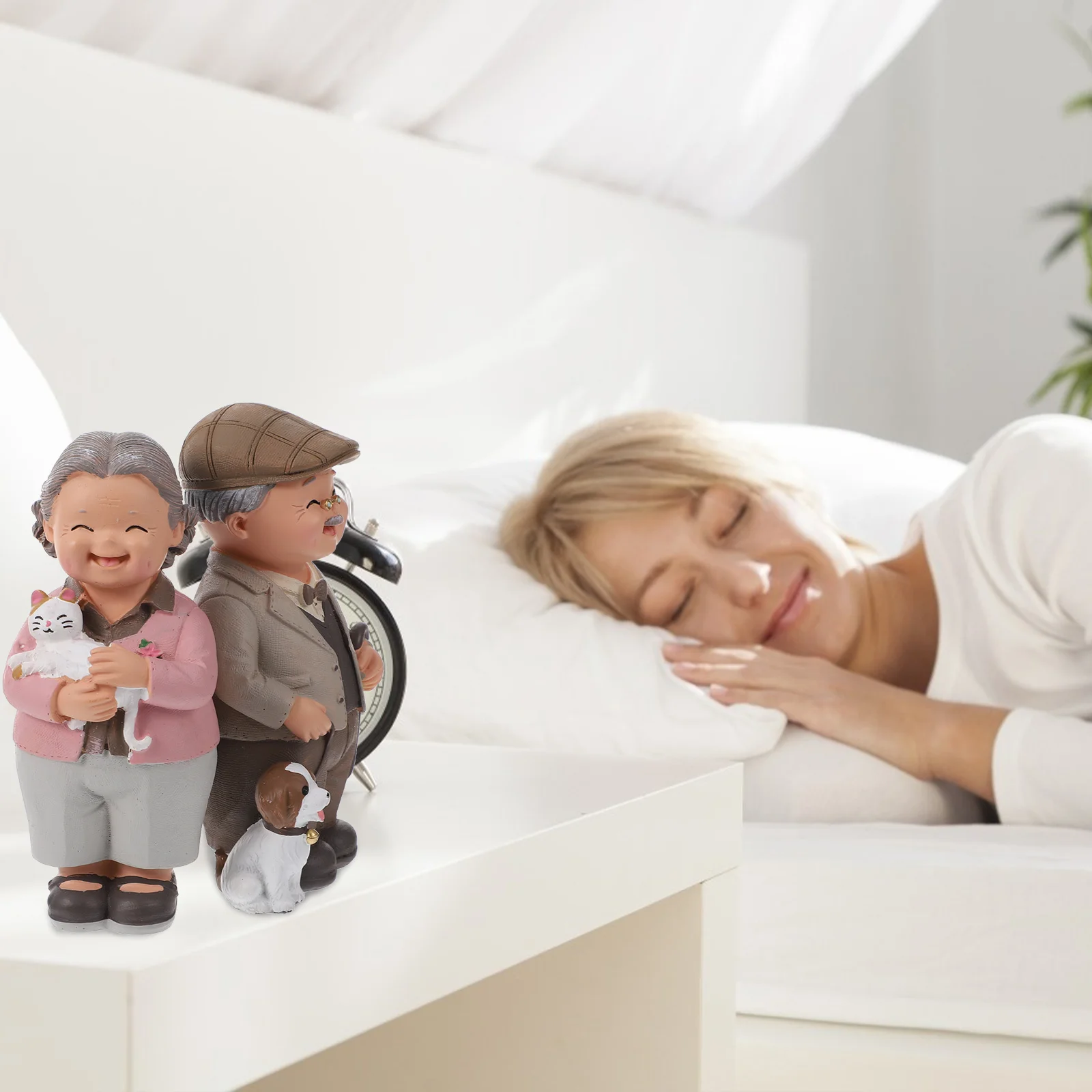 

1Set Loving Elderly Couple Resin Statue Romantic Wedding Anniversary Gift Parents Home Decor Elderly Couple Resin Statue