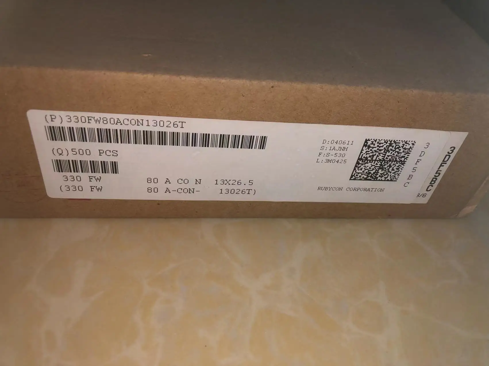 10pcs JAPAN 80uF 330V Rubycon Photo Flash Capacitor 13x26.5mm Electrolytic capacitor 330V80uF PH Capacitor