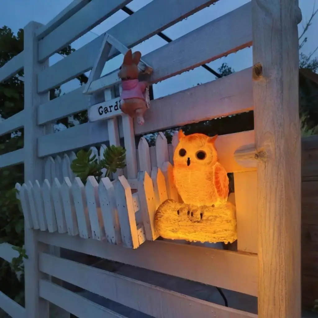 

Frosted craft resin owl animal small wall lamp, no bulb, suitable for European and French home life.