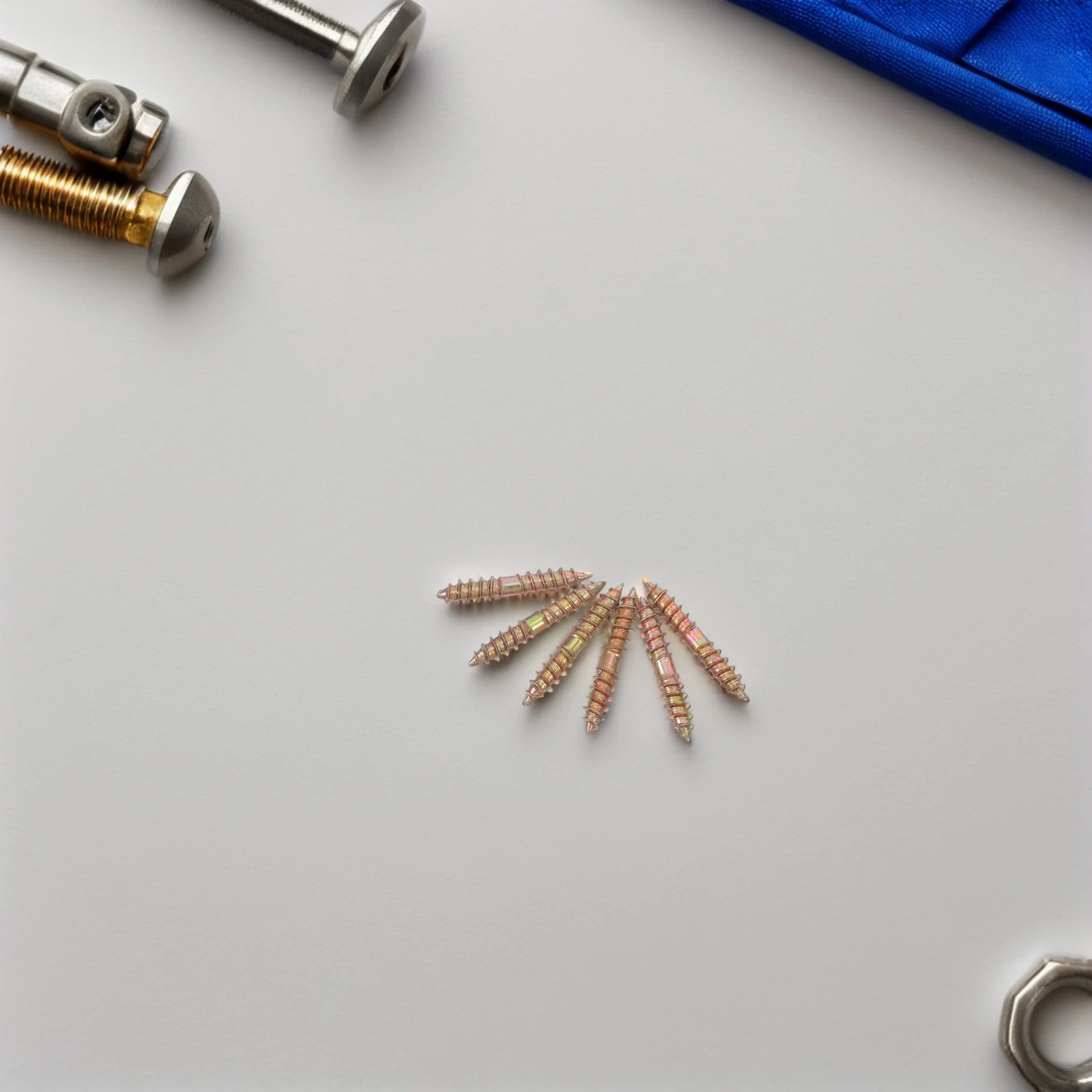 

Двусторонний саморез для надежного соединения деревянных панелей и металлических листов, быстрый монтаж, решение для крепления