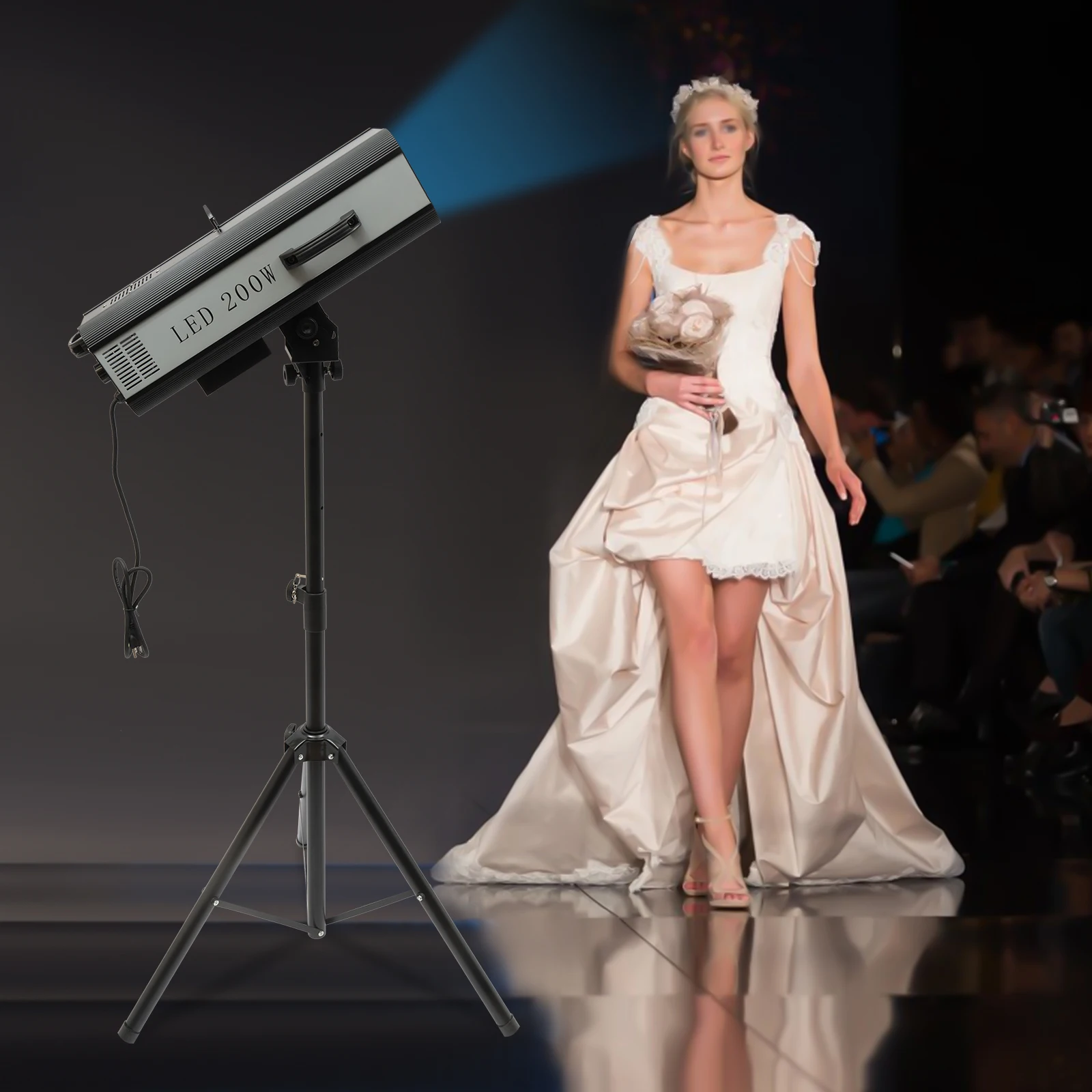 200W LED는 극장 결혼식 생일 파티 및 공연을 위한 스탠드 다색 수동 제어 조명이 있는 무대 스포트라이트를 따릅니다.