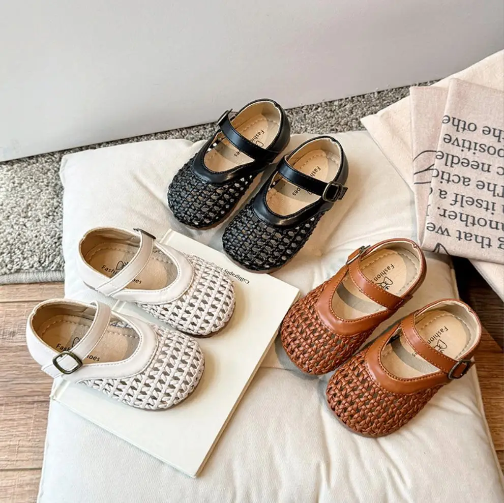 Zapatos planos de playa para niños pequeños, sandalias huecas tejidas versátiles, Color sólido, moda de verano, talla 23-34