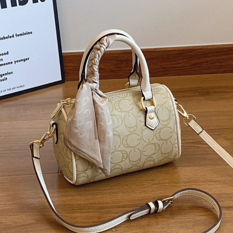 Small bag women's Boston bag casual and versatile temperament high value popular hand carry messenger bag