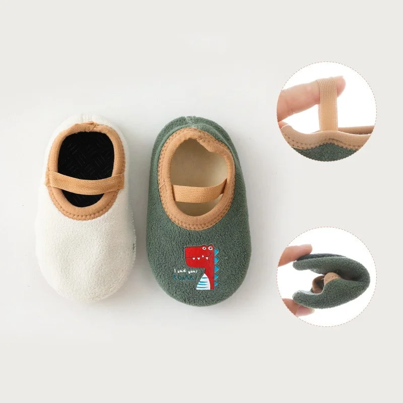 Newborn Baby Boys Girls Shoes First Walkers Winter Indoor Outdoor Slippers Infant Crib Floor Shoes with Rubber Sole Anti-slip