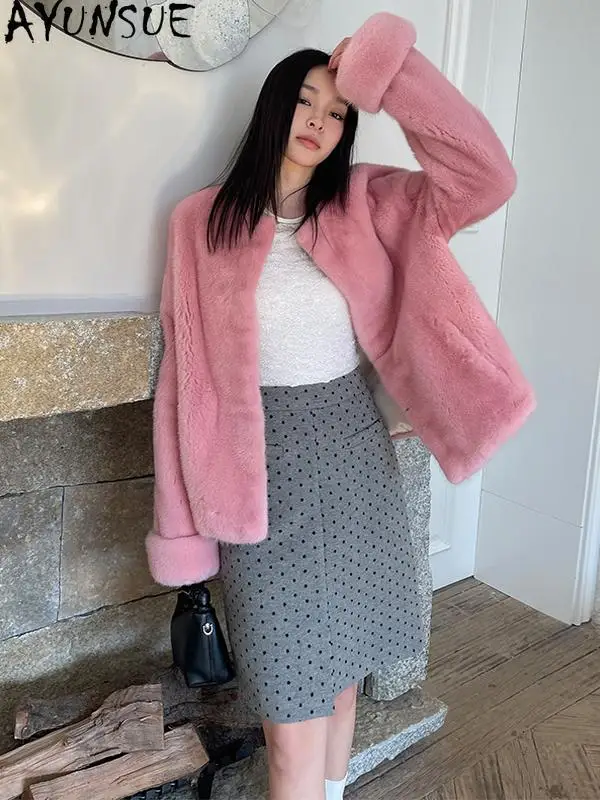 سترة من فرو المنك المخملي الطبيعي من AYUNSUE للسيدات 2025 سترات فاخرة من فرو المنك بالكامل ملابس نسائية أنيقة عالية الجودة من Abrigo Mujer