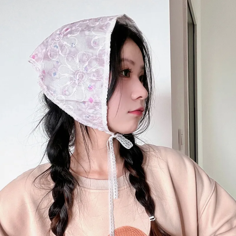 

Embroidery Floral Lace Triangle Headscarf Versatile Head Wrap Hair Band Seaside Travel Photo Styling Hair Neck Accessories Women