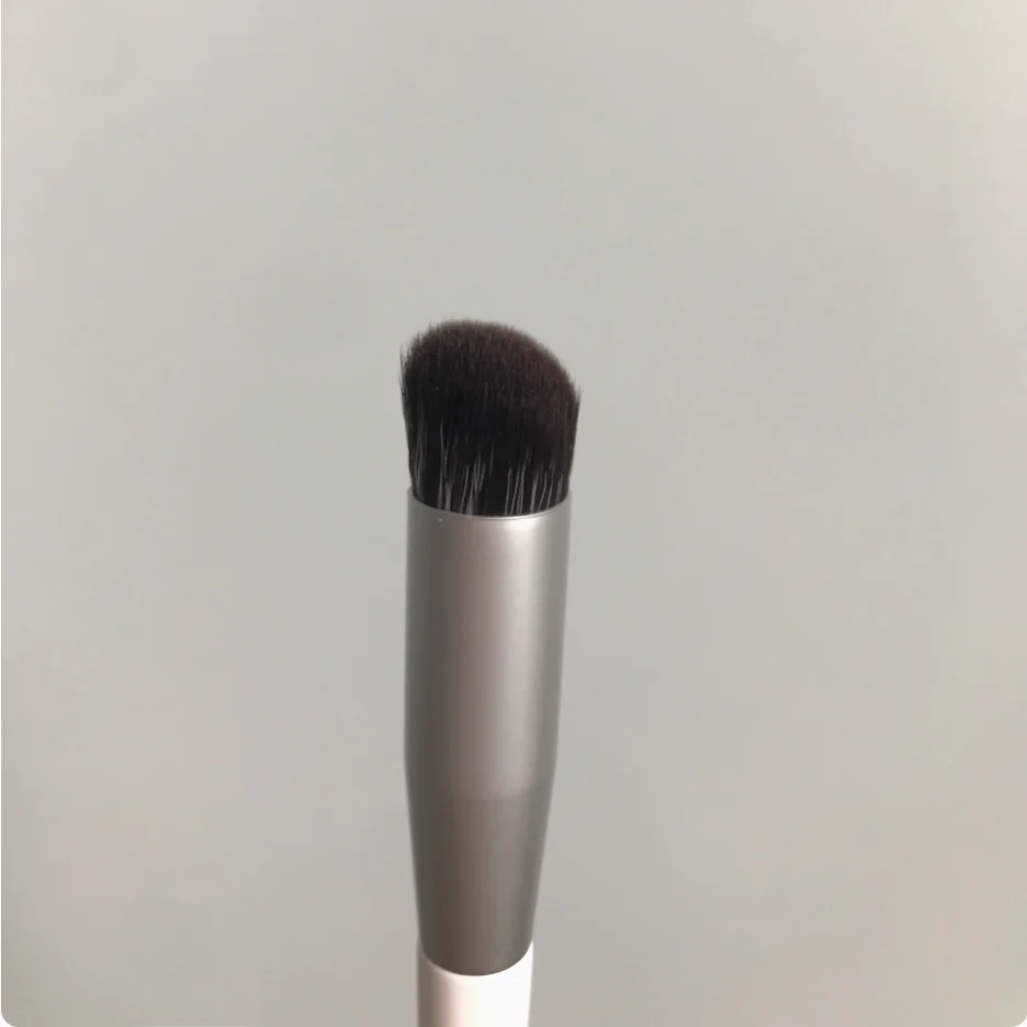 Little Ondine Makeup Brush Contour Brush Soft Hair multifunctional brush Liquid Grooming Conlealer Brush Makeup Brushe for Woman