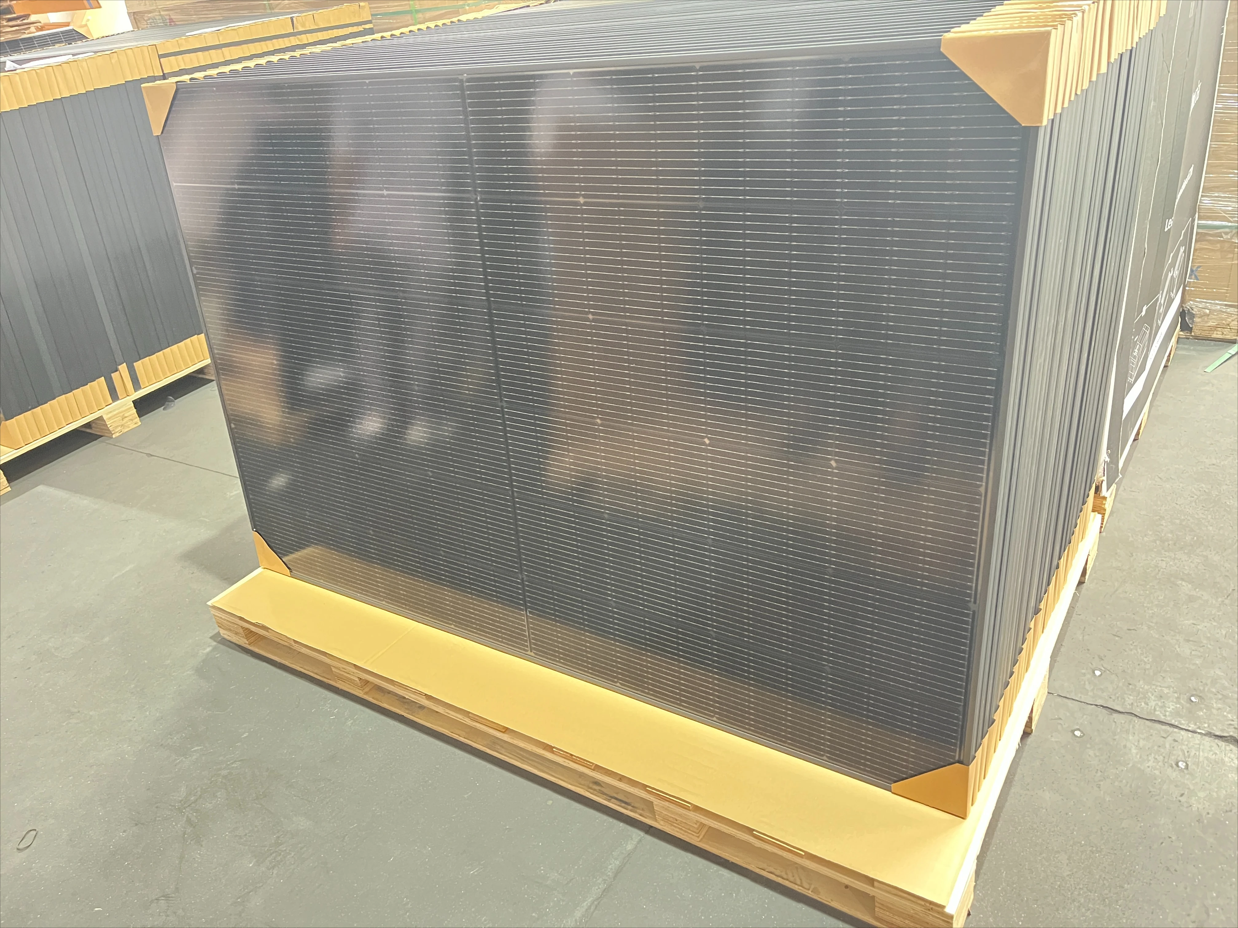 Trina Solar Panels CA Warehouse A-grade New Bifacial Solar 435W Half Cell N-type for Home Use Solar Panel