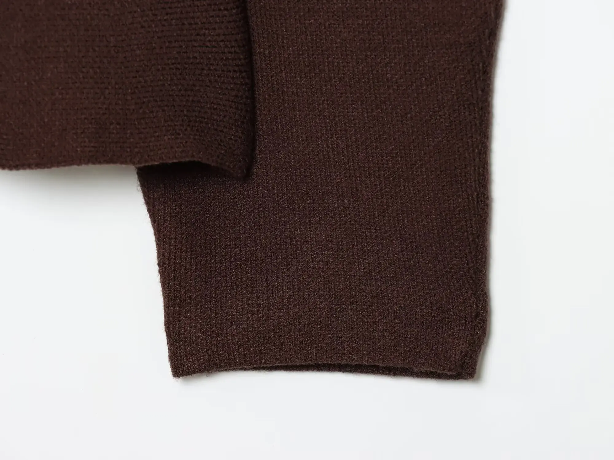 2025 Nueva llegada: cárdigan de punto para mujer para otoño/invierno elegancia francesa cárdigan estilo envolvente rojo intenso prendas de punto para mujer