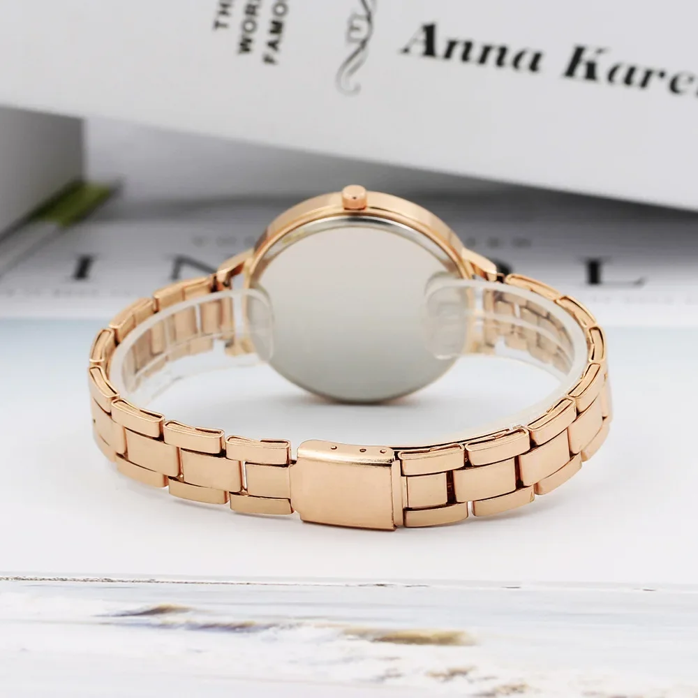 Reloj de pulsera para Mujer, Relojes dorados con correa pequeña, Relojes de cuarzo para ocio, reloj de pulsera Popular, reloj elegante para Mujer