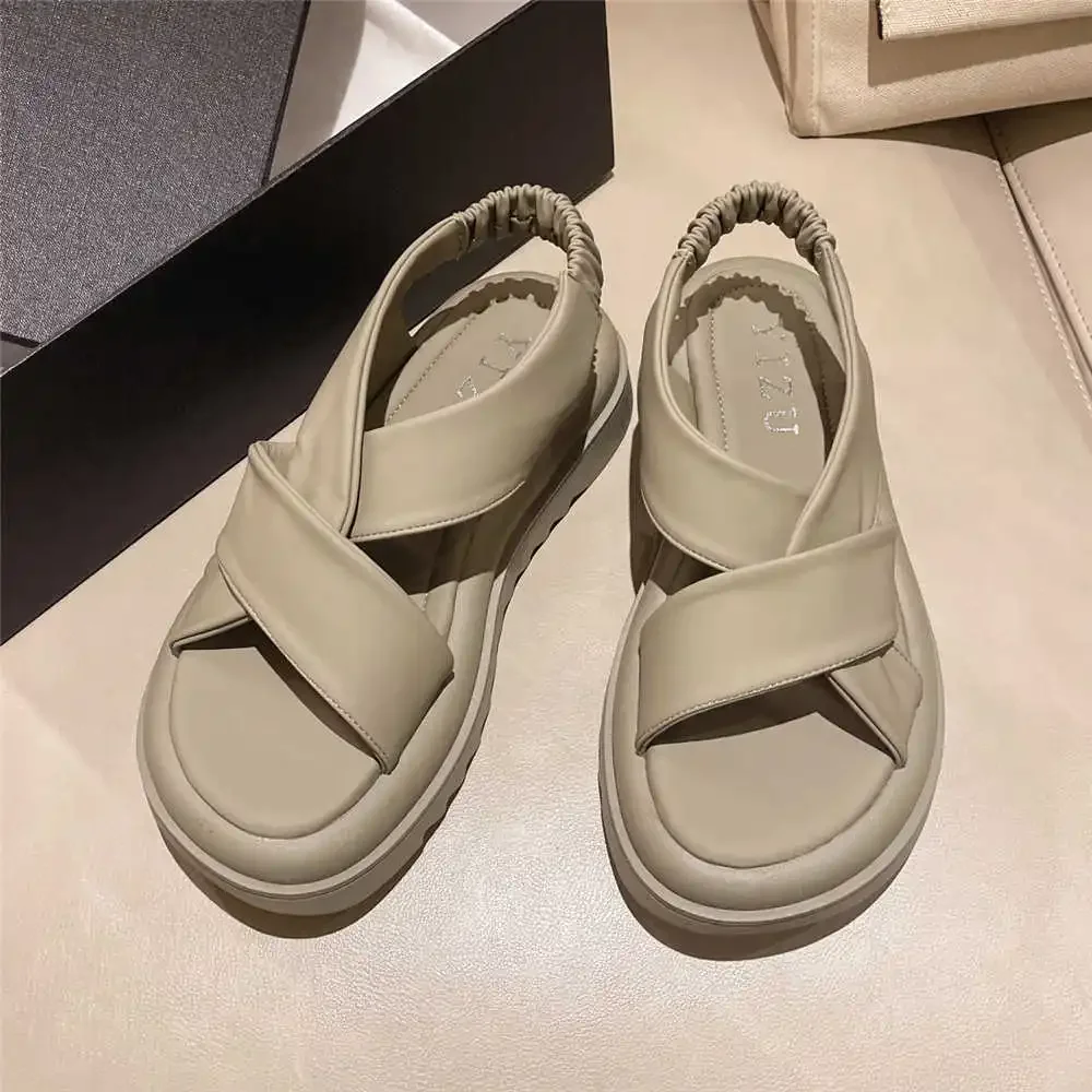 

Light Weight Platformed Designer Flat Sandals Tennis Women Boot Shoes Slipper Child Sneakers Sports Womenshoes Popular