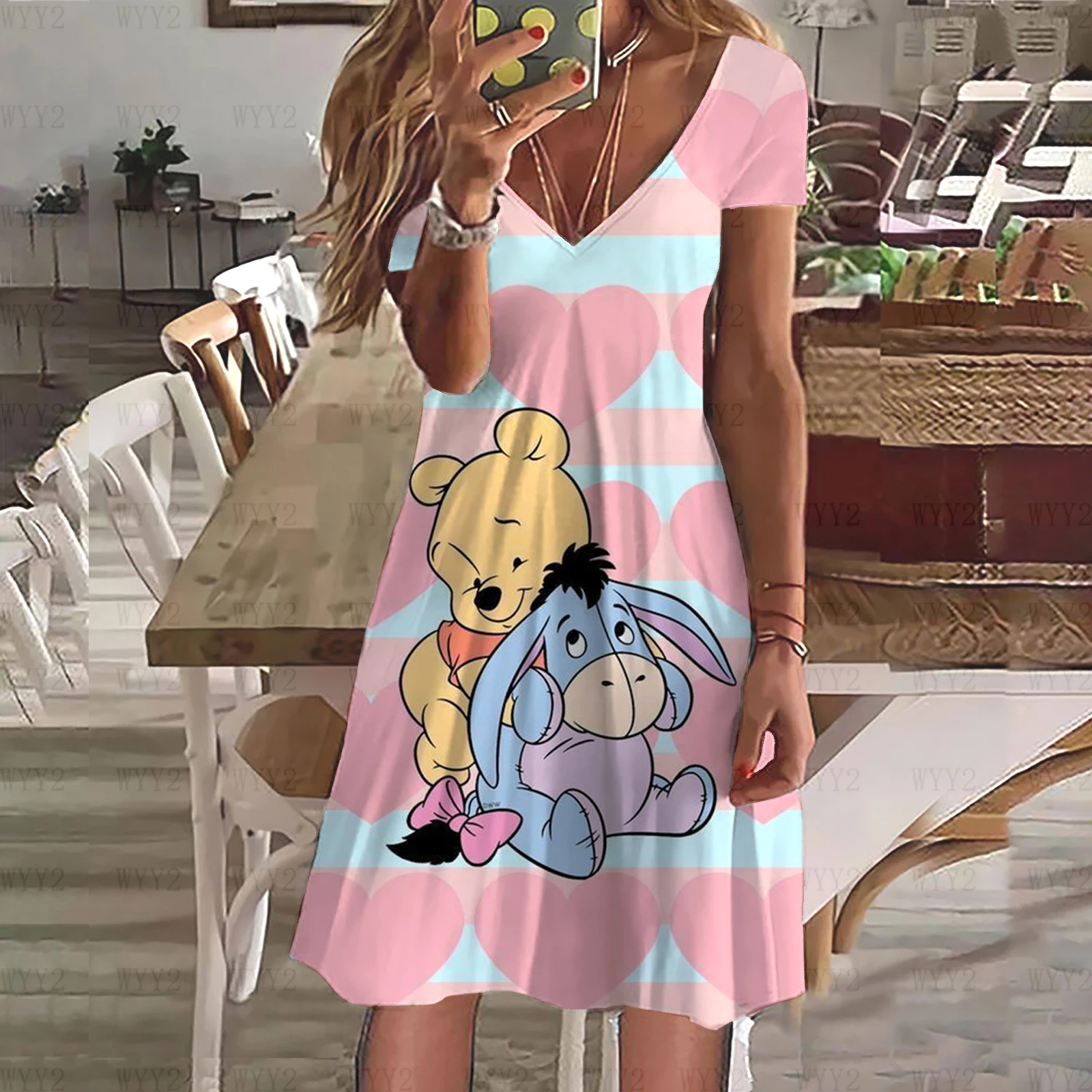 جديد الصيف أزياء الفتيات ويني ذا بوه اللباس الخامس الرقبة عارضة فضفاض الصيف الشاطئ نمط الفتيات اللباس منتصف طول أزياء اللباس