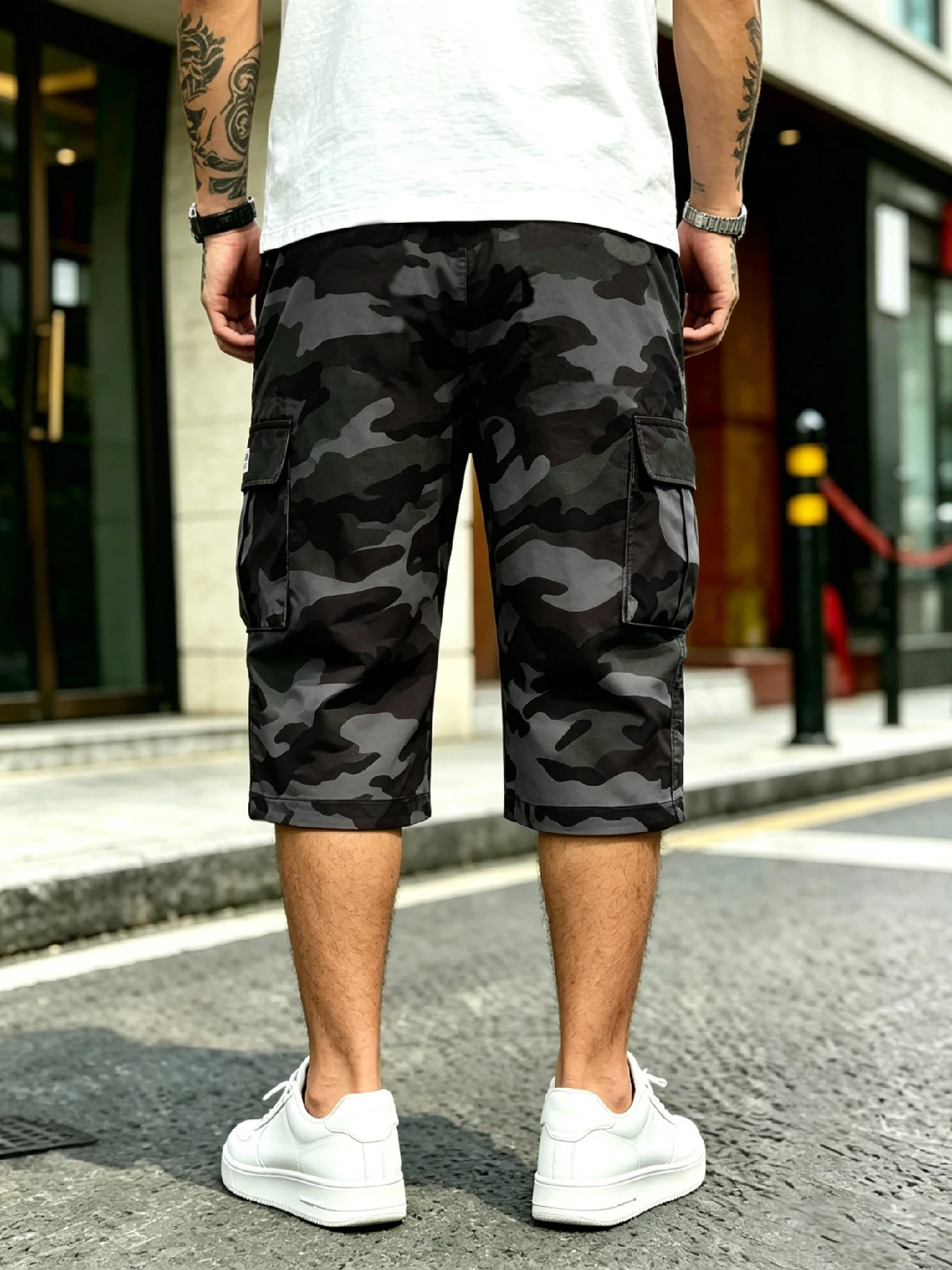 Amerikanische Streetwear-Cargo-Capri-Shorts für Herren, elastischer Kordelzug in der Taille mit mehreren 3D-Cargotaschen, lockere, gerade Passform für Al – Detail 8
