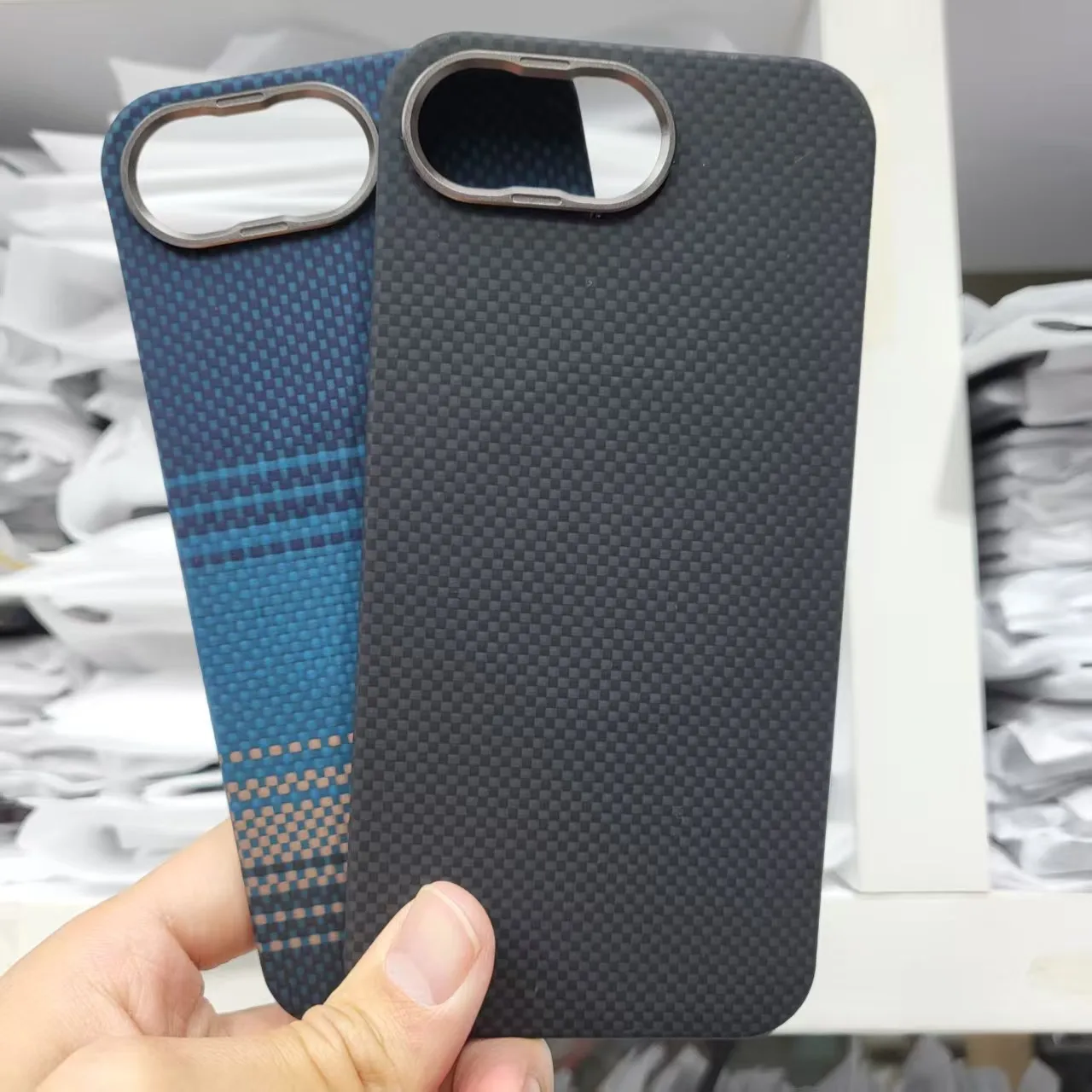 

For IPHONE 16E mobile phone case kevlar carbon fiber IPHONE116E new floating magnetic case ultra-thin