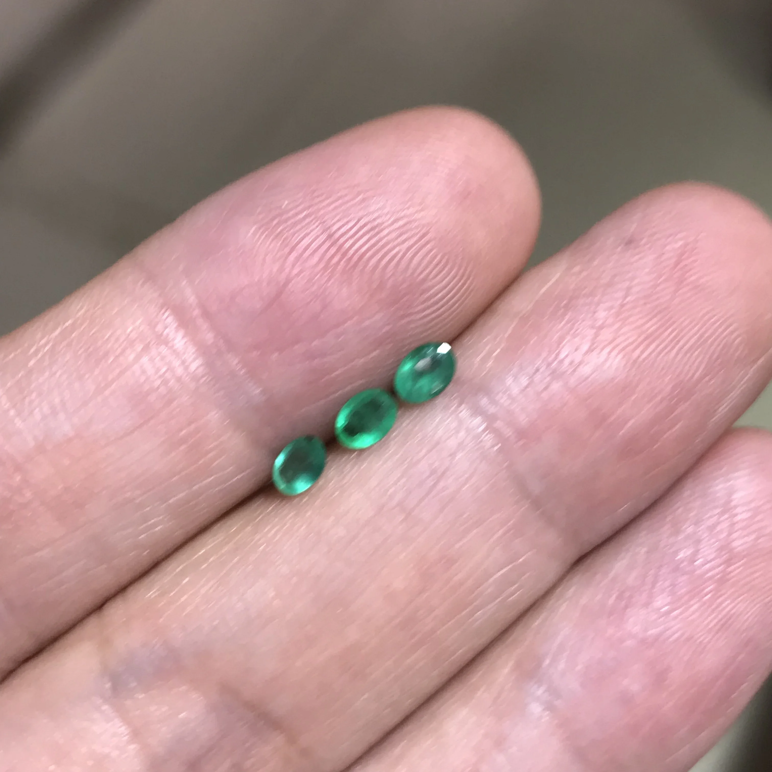 3mm * 4mm Oval Cut Real Emerald Loose Gemstone 100% Natural SI Emerald Loose Gemstone for Ring Earrings or Pendan