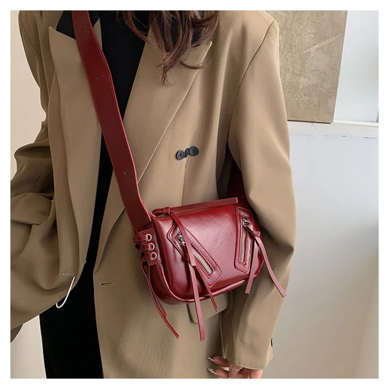 

Women Small Crossbody Bag Fashion PU Leather Handbag Stylish Shoulder Bag With Pockets