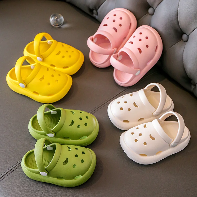 Children's Garden Shoes, Boys and Girls Outdoor Play Sandals Wear Resistant Non-slip Can  Added Christmas Halloween Charms