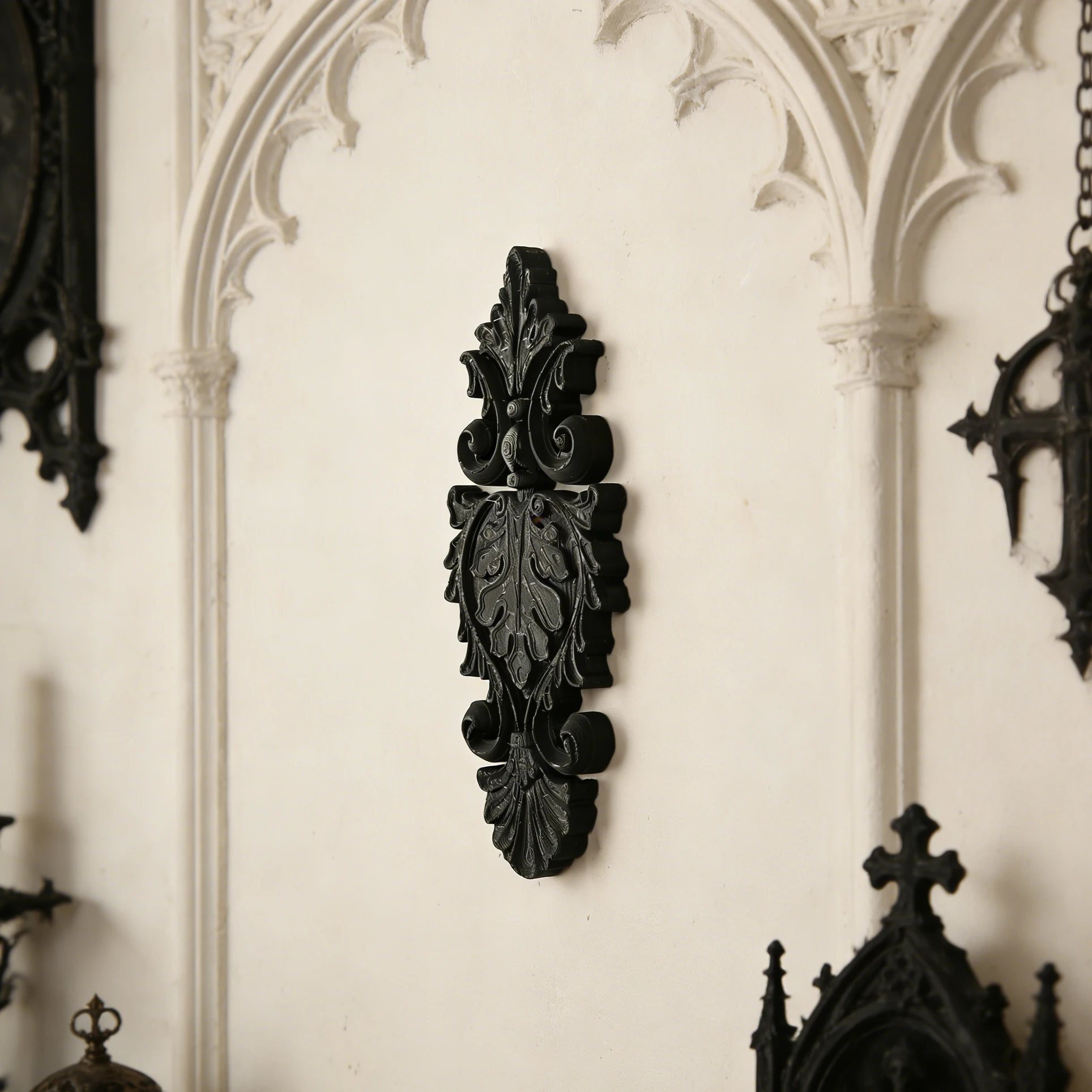 Cross-Border Retro Gothic Style Scrollwork Wall Plaque For Dark Style Home Wall Art Decor Scenario - view 2