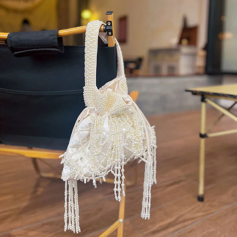 

Women Woven Party Wedding Evening Small Box Tassel Bucket Luxury Silk Bag Handmade Pearl Bead Handbag Basket Bag