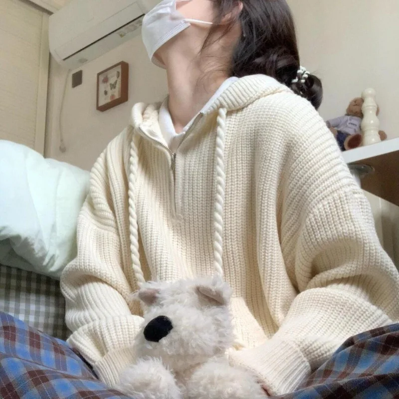 

Женский свитер с капюшоном на молнии до половины, новинка 2023 года, осенний свободный ленивый высококачественный вязаный пуловер с капюшоном, куртка