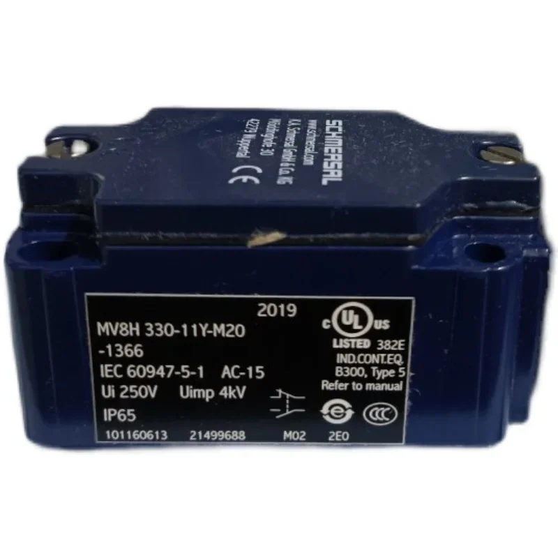 New original SCHMERSAL limit switch MV8H 330-11Y-M20-1366
