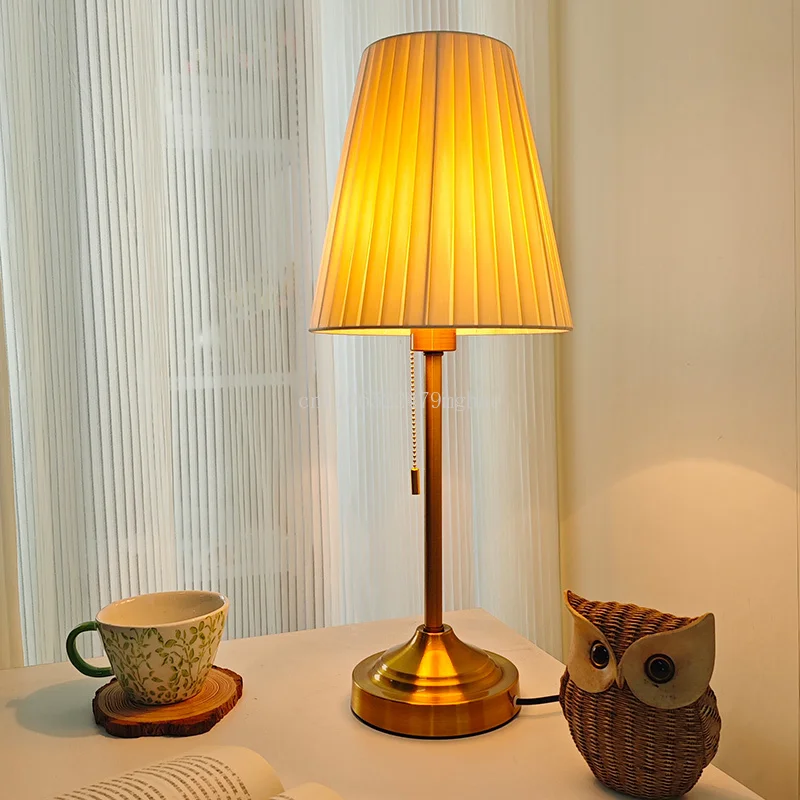 Pull Line Desk Lamp Bedroom Nordic Simple Modern American Retro Light Luxury High Sense PC and Console Game Bedroom Bedside Lamp