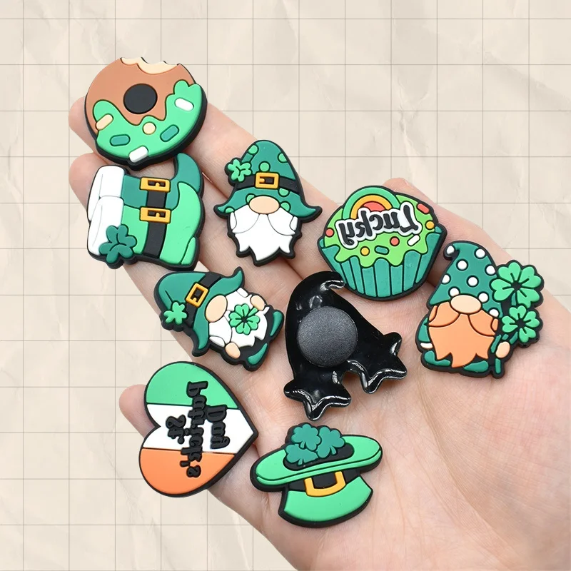 St Patricks Day Shoe Charms Green Lucky Clover Cake Gold Coin Hats Boots Pattern Shoe Buckle Decor Wrist Strap Buckle Gifts