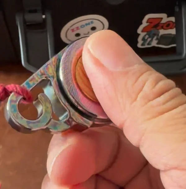 Used EDC Yedc Disk Cloud Timascus Spinner Fingertip Gyroscope Decompression Toys