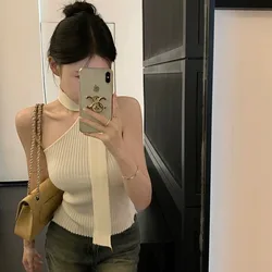 Ropa interior francesa sin mangas para mujer, Chaleco de punto con hombro inclinado, camiseta sin mangas con tirantes y cuello Halter, camisola Sexy de verano