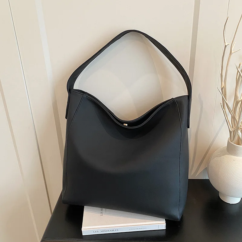 

2025 модная женская высококачественная простая сумка через плечо, повседневная студенческая сумка большой вместимости, сумка на одно плечо, подмышки Bolsa