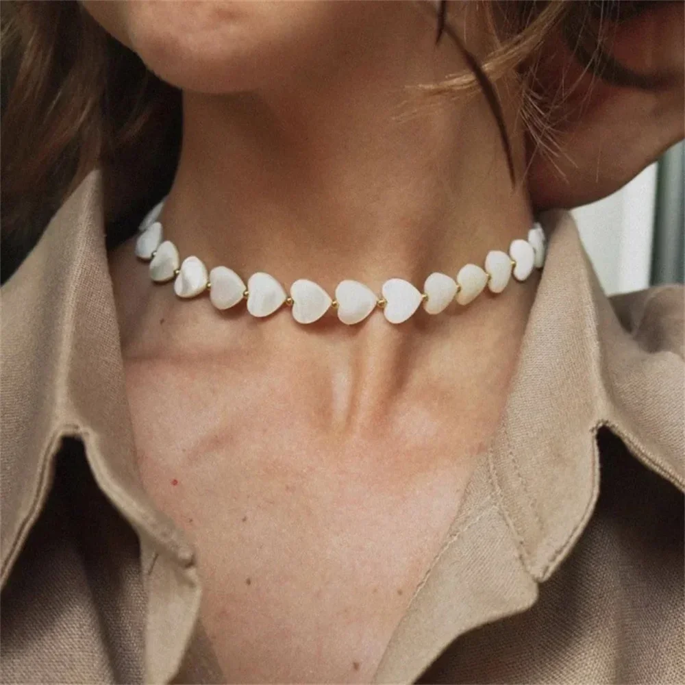 Vintage White Natural Heart-shaped Shell Chain Necklace For Women Female Boho Fashion Simple Choker Sandy Beach Jewelry Gift