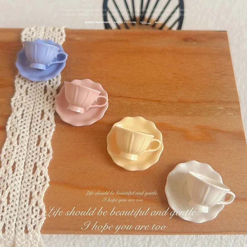 แก้วกาแฟมินิทรงสูงสไตล์ฝรั่งเศสย้อนยุค 1 ชิ้น พร้อมหูจับ สำหรับตกแต่งฉากจิ๋ว แก้วมีขาคุณภาพสูง