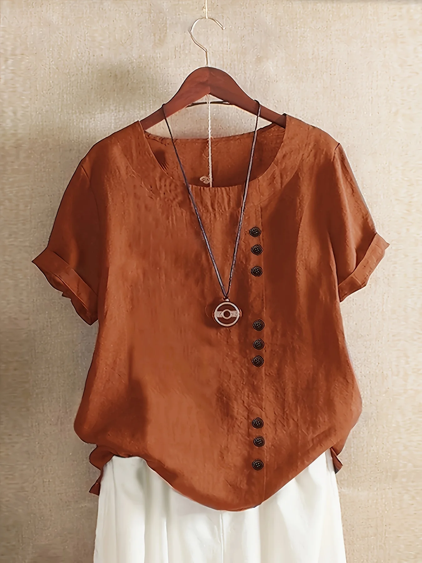 

Women's Button-Down Shirt Suitable for Vacation, Leisure, and Everyday Wear