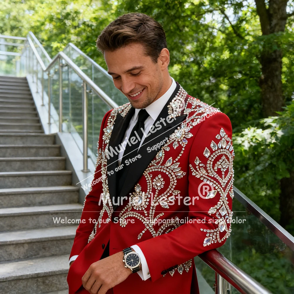 

Unique Design Red Suits Men For Wedding Sparkly Rhinestone Beaded Jacket Pants 2 Piece Sets Groom Formal Wear Tuxedo Ropa Hombre
