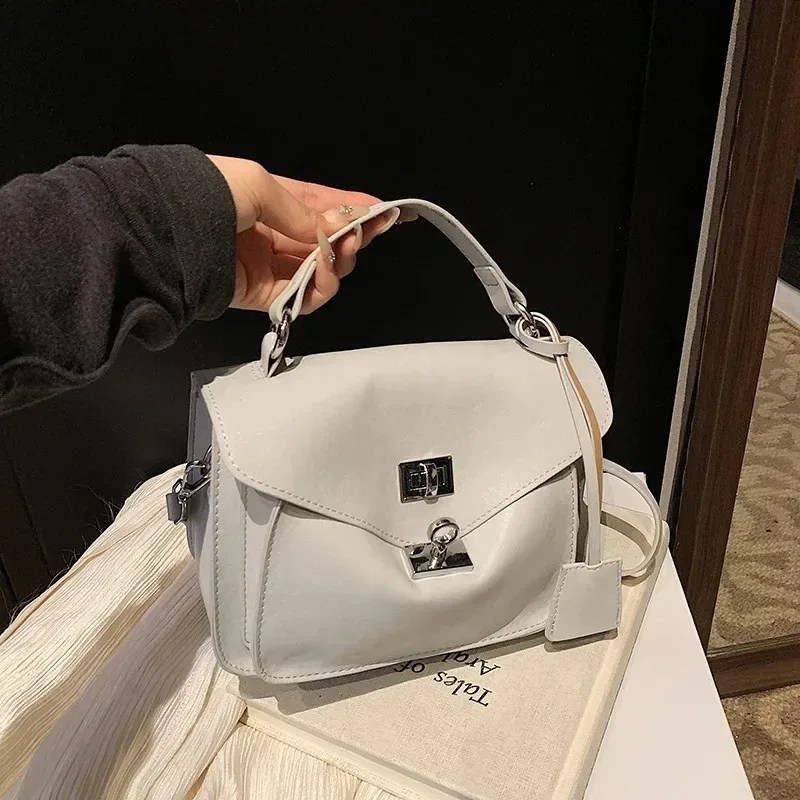 The 2025 New Portable Postman Bag, A Simple Handbag for Women, and A Multi-functional Crossbody Bag