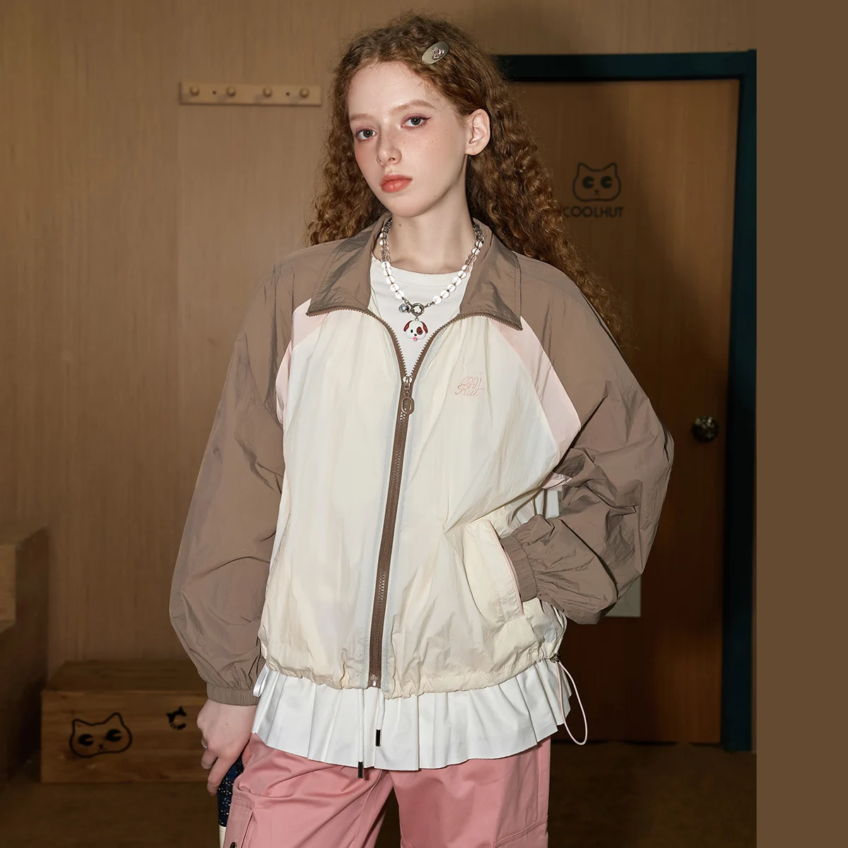 

Coolhut Drawstring Hem Raglan Sleeve Women's Coat Autumn Oversized Color Block Cardigan Stand Collar Retro Chic Design Jacket