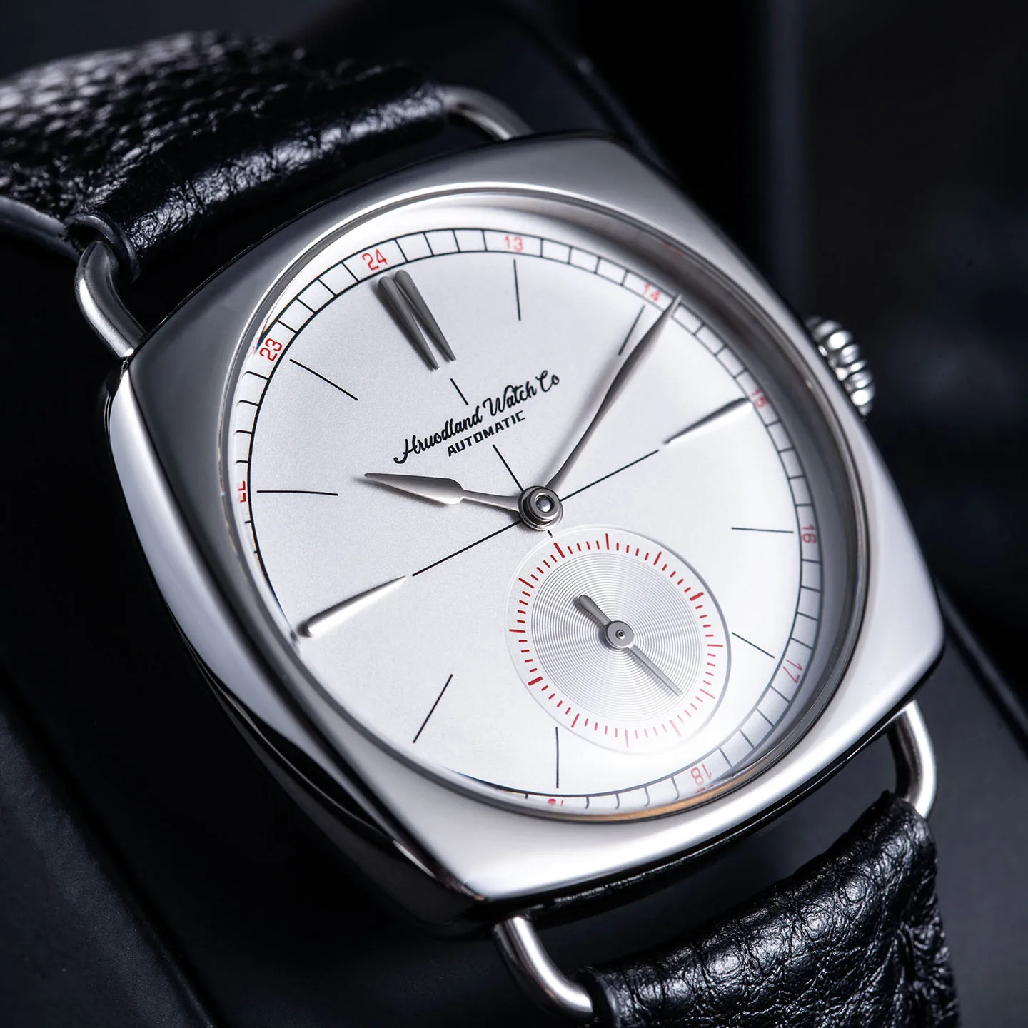 Personalisierte Uhren für Herren mit Automatikwerk ST1701, Kissen-Gehäuse, retro-quadratischer Form, klassischem Zifferblatt mit Logo, DTY – ideales Geschenk