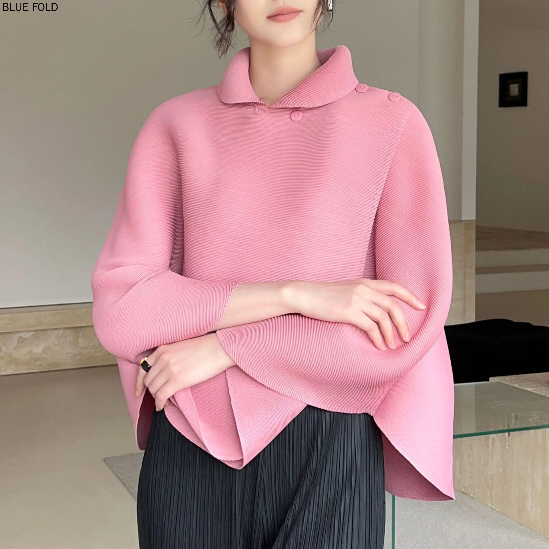 

2026 Autumn/Spring New Collection Miyake Premium Pleated Korean-Inspired Effortless Chic Elegant Shawl-Collar Top