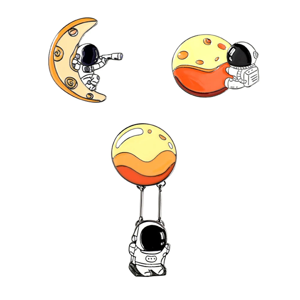 3Pcs Stylish Alloy Astronaut Brooches Fine Craftsmanship Elegant Design Fashionable Decoration Accessories