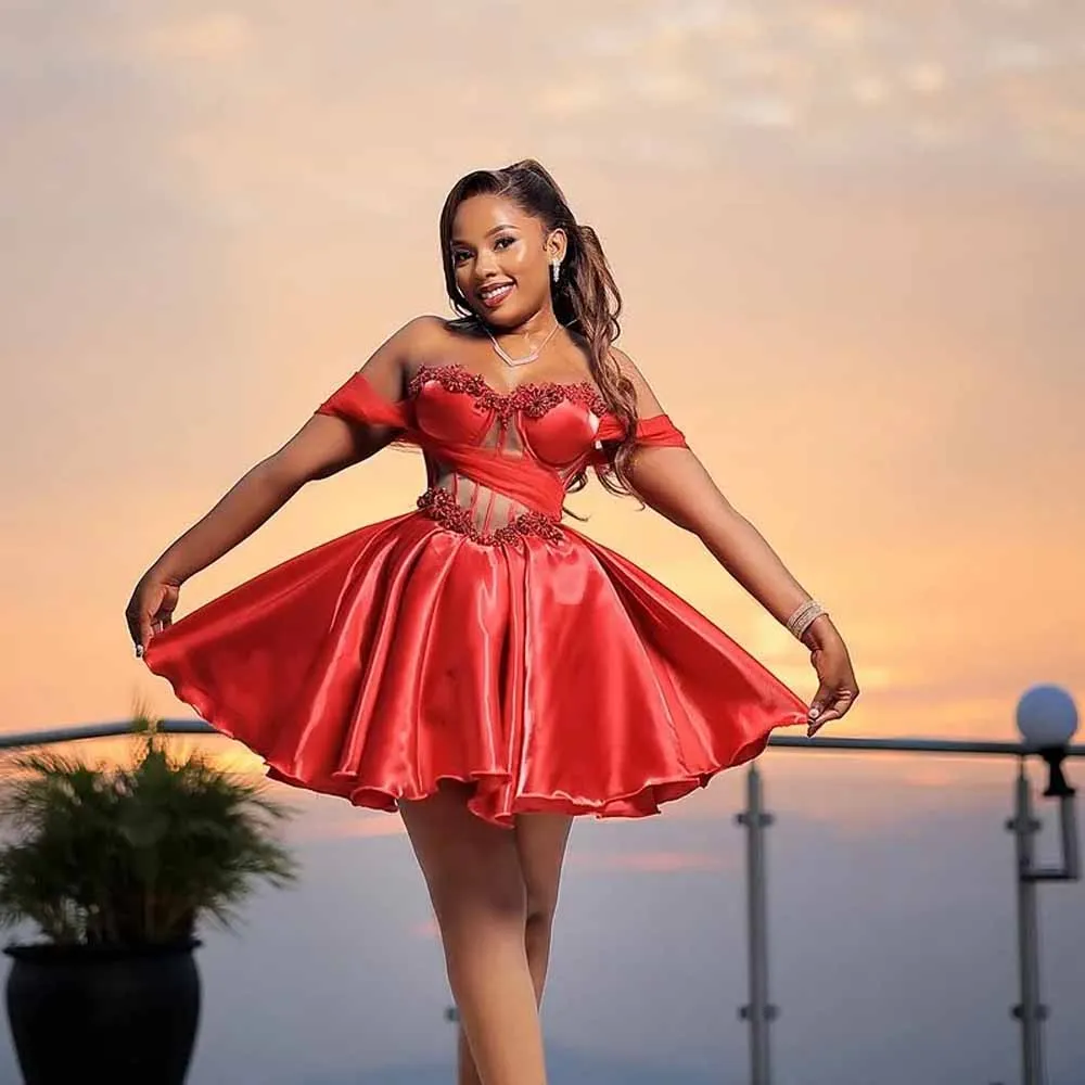 

Mini Cocktail Dresses Applique Beaded Short Black Girls Graduation Homecoming Dresses Special Occasions Evening Gowns Customized