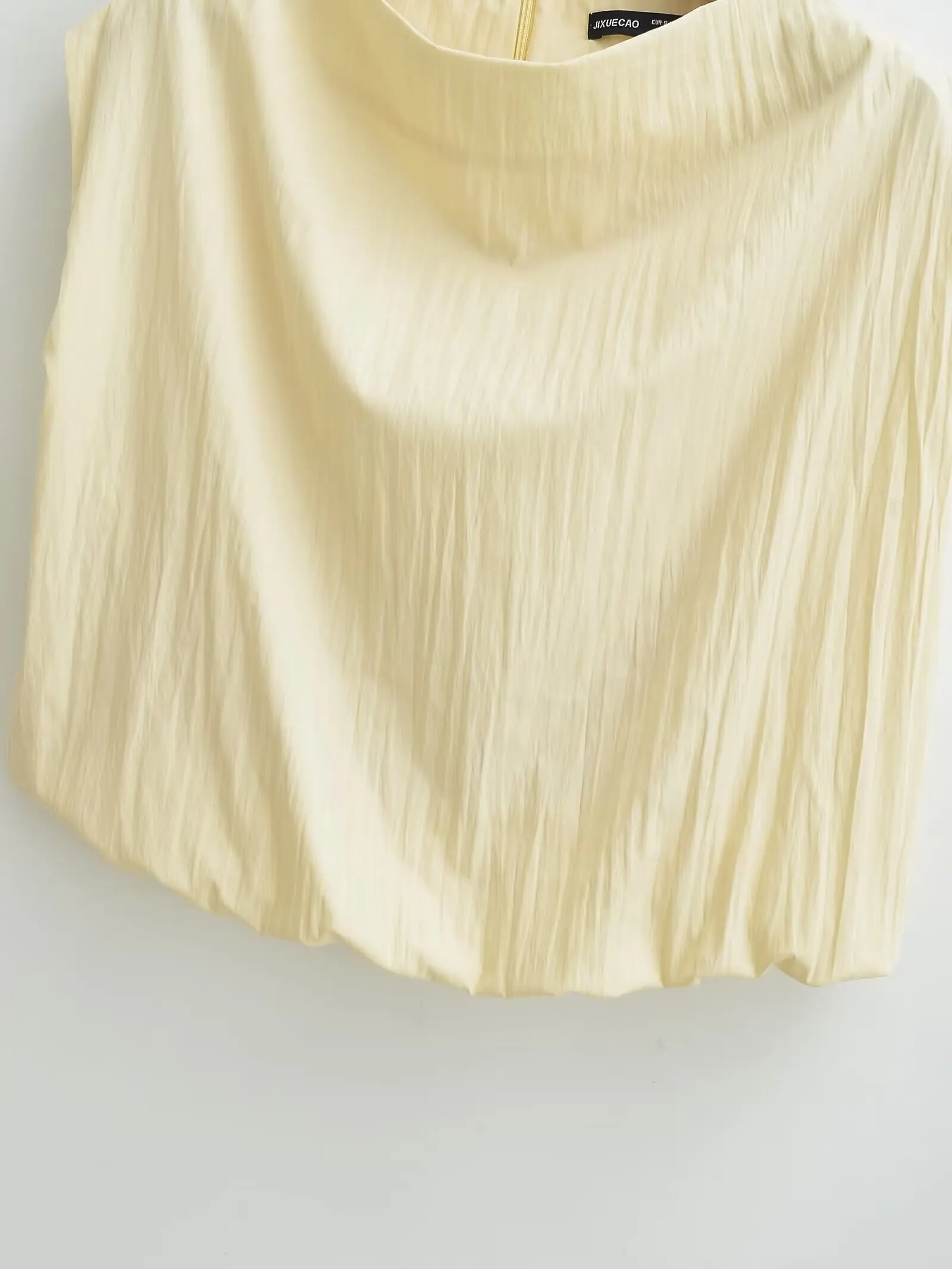 Women's 2024 New Fashion Casual Short Pleated Texture High Collar Top Retro Sleeveless Back Zipper Women's Shirt Unique Top