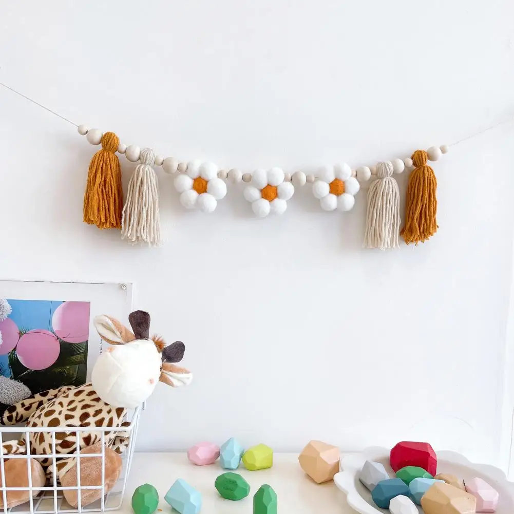 Decorative Crib Tassel Garland Bohemian Style Wooden Beads Wall Hanging Scandinavian Style Tassel for Brightening for Bedposts