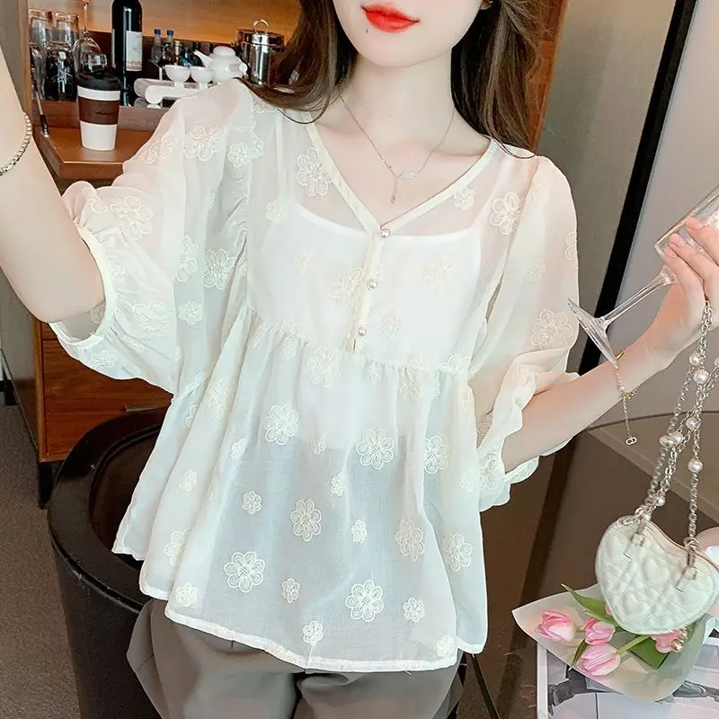 Printing Minimalist Fashion Casual Summer Women's 2024 New Pullover V-neck Spliced Button Loose Comfortable Lantern Sleeve Tops