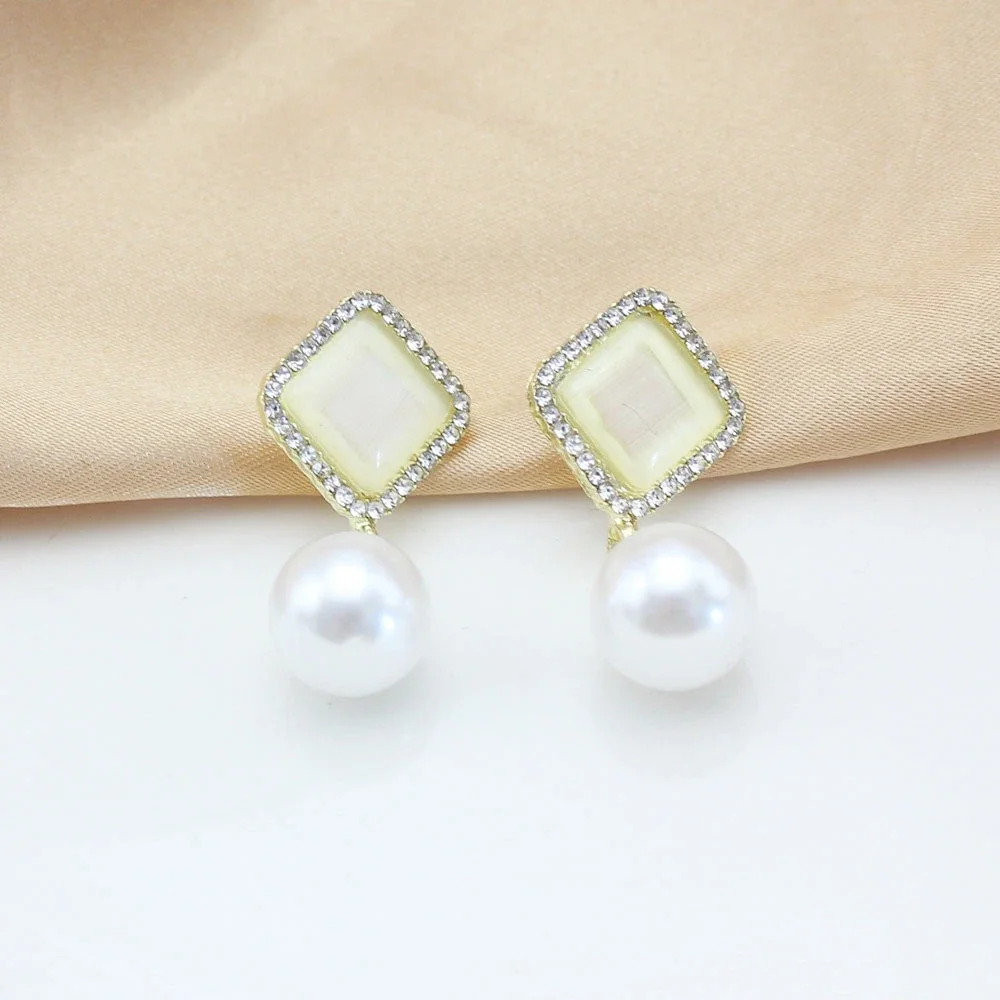 موضة أوبال كريستال ساحة المعين جولة تقليد اللؤلؤ انخفاض القرط للنساء جديد بسيط الهندسة مجوهرات صديقة هدية