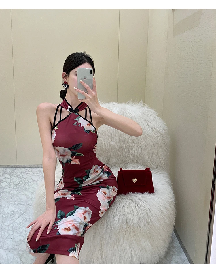 Chinese Style Vintage Woman Dress Halter Collar Sleeveless Hollow Out Female Floral Dress Skinny Office Lady Cheongsam Dresses