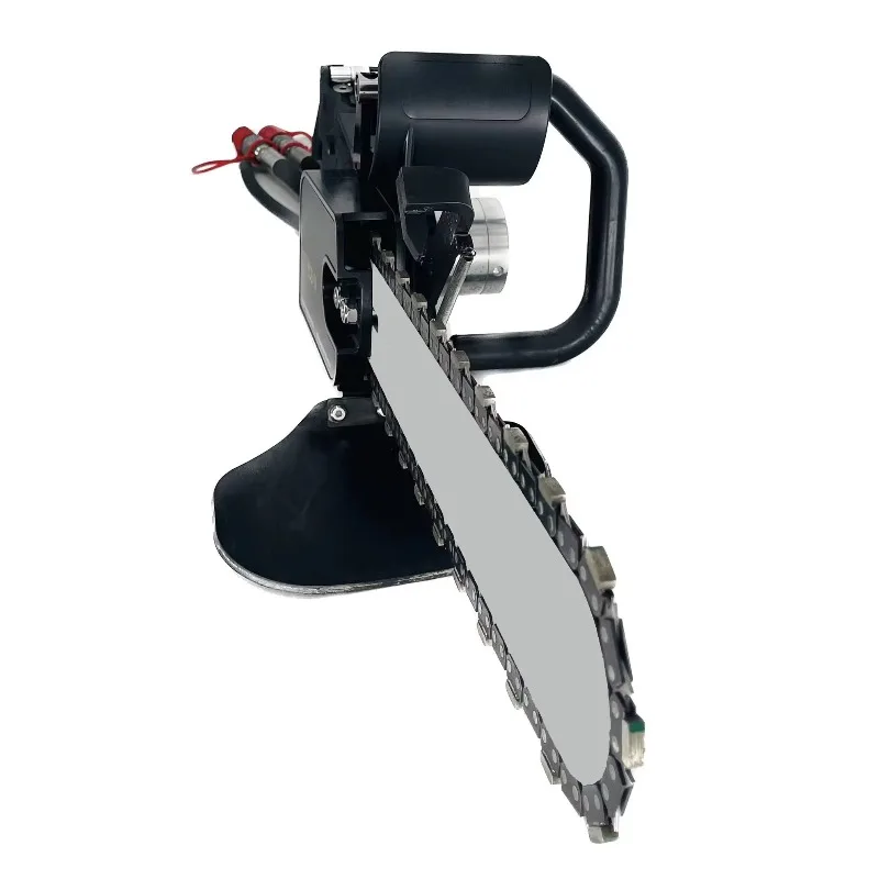 Professional High‑Power Output Chainsaw, 11kg Portable Hand‑Held Wood Cutting Saw for Logging & Woodworking