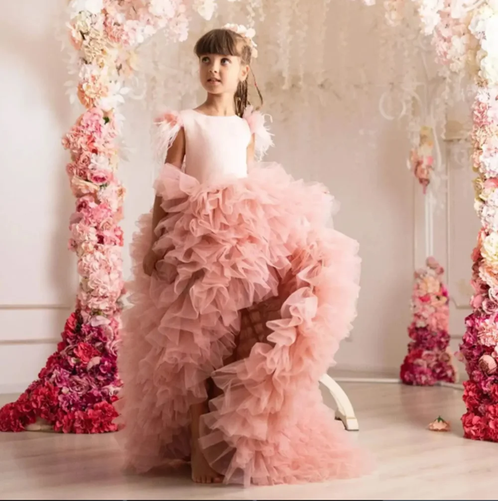

Customized Pink Flower Girl Dresses For Wedding Backless Feather With Bow Elegant Kids Birthday Party First Communion Ball Gown
