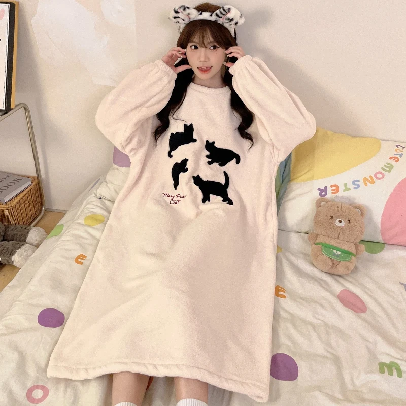 

New Winter Long Sleeve Thick Warm Flannel Nightgowns for Women Cute Cartoon Coral Fleece Sleepwear Night Dress Nightdress Nighty