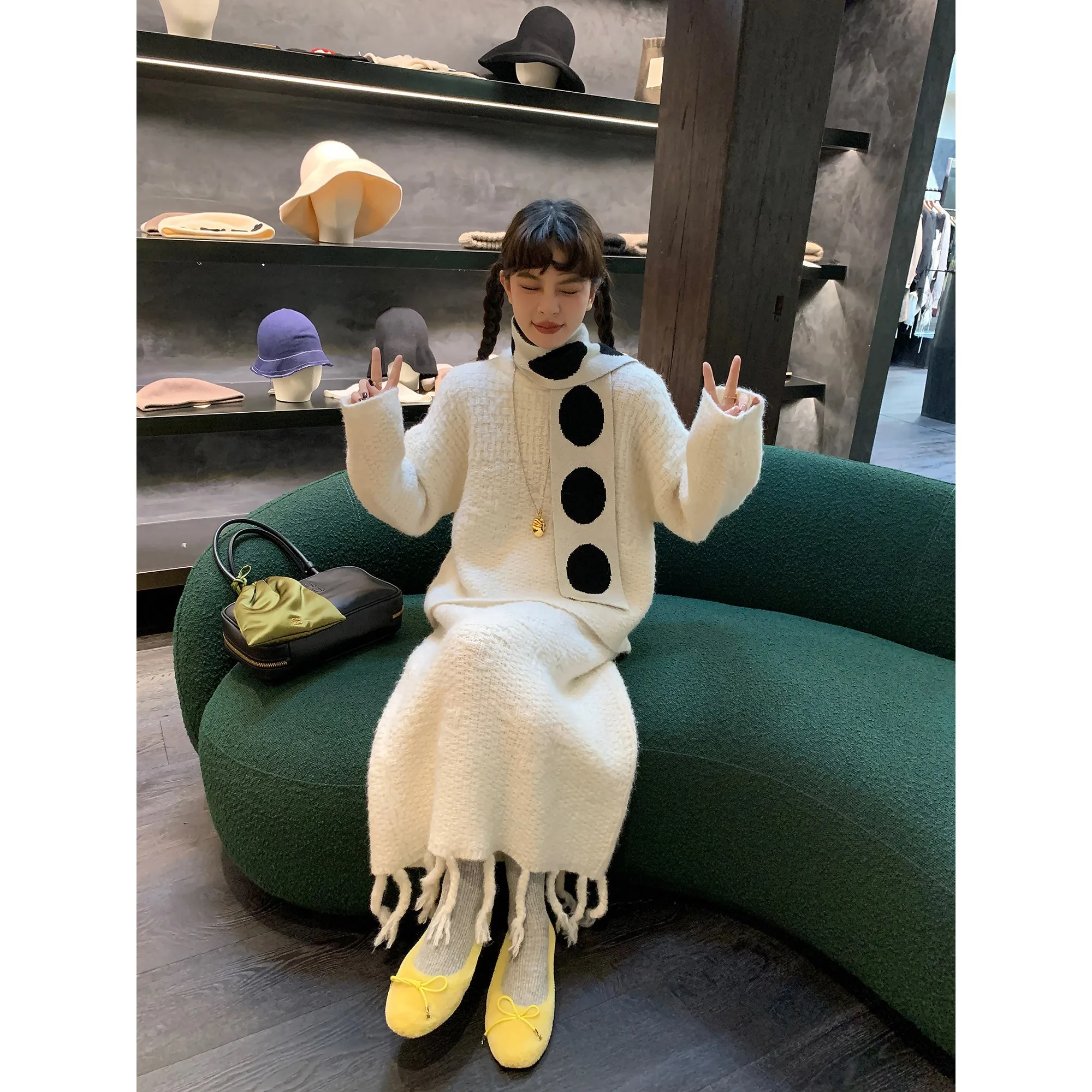 

Le Rouge Zhou Meimei Soft Dr Lazy Weaving Crt Loose Sweater Fringed f Skirt Woolen Set Women's Retro Straight Tube Kn...