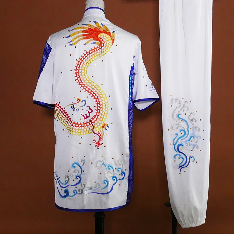 Op Maat Gemaakte Kung Fu Lange Vuist En Tai Chi Martial Arts Uniform Voor Competitie Geborduurde Drakenkleding